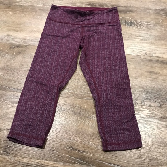 Lululemon Wunder Under Crop - Picture 4 of 9